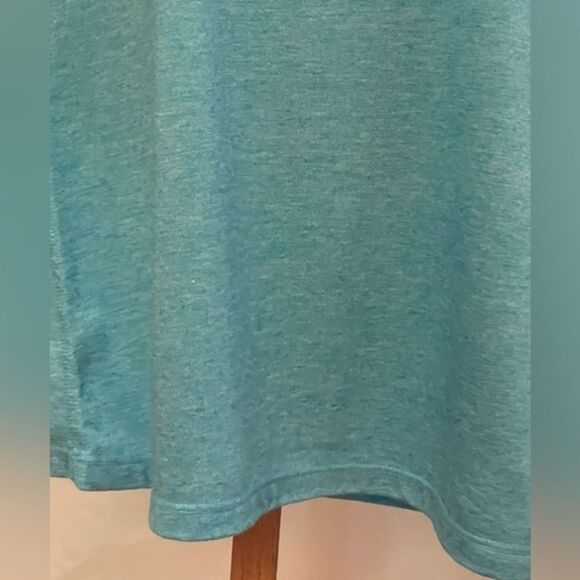 Medium Danskin Now semi fitted blue long sleeve lightweight stretch athletic top - Picture 3 of 10